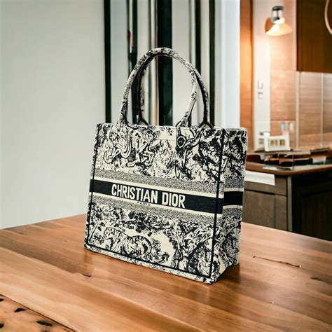 christian dior tote bag tiger